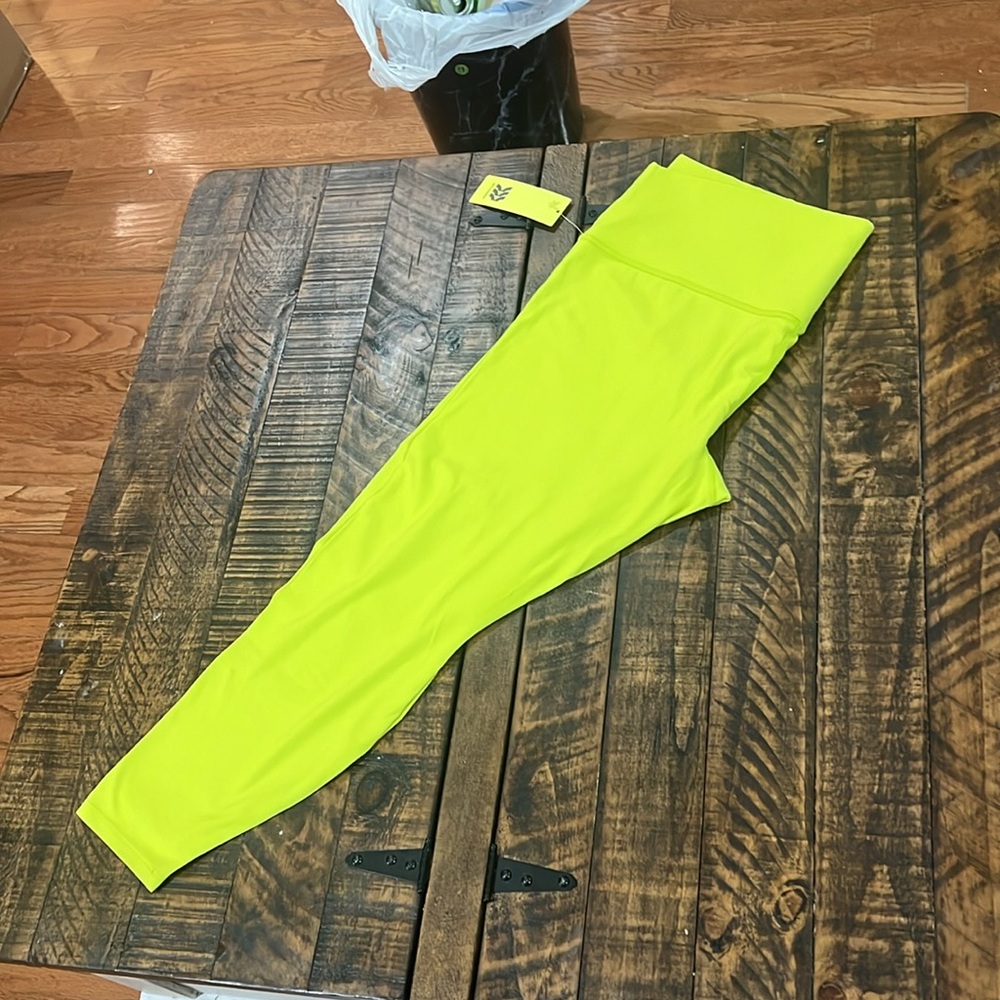 All in Motion bright athletic leggings size 2X - Picture 4 of 7